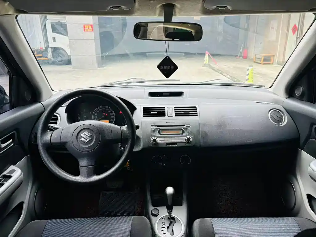Suzuki Swift — миниатюра 5
