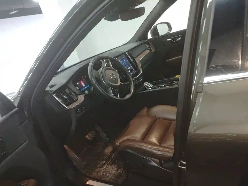 Volvo XC60 — миниатюра 4