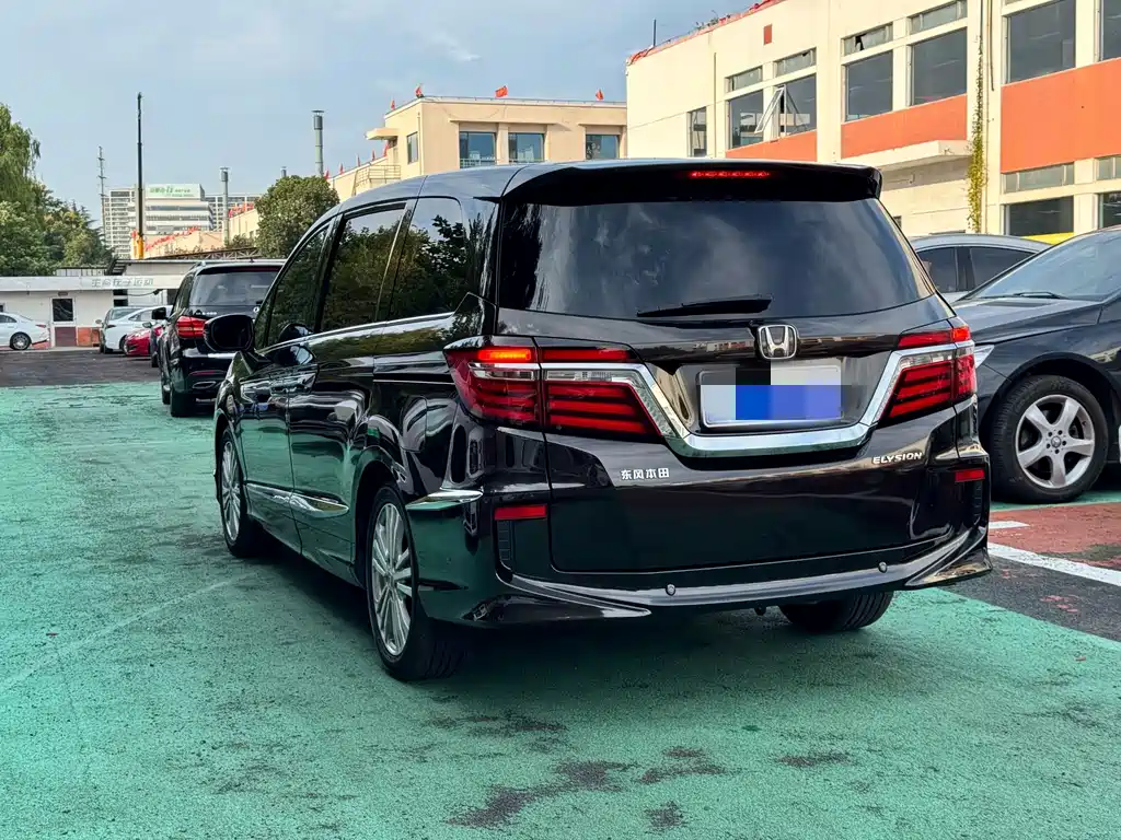 Honda Elysion — миниатюра 12
