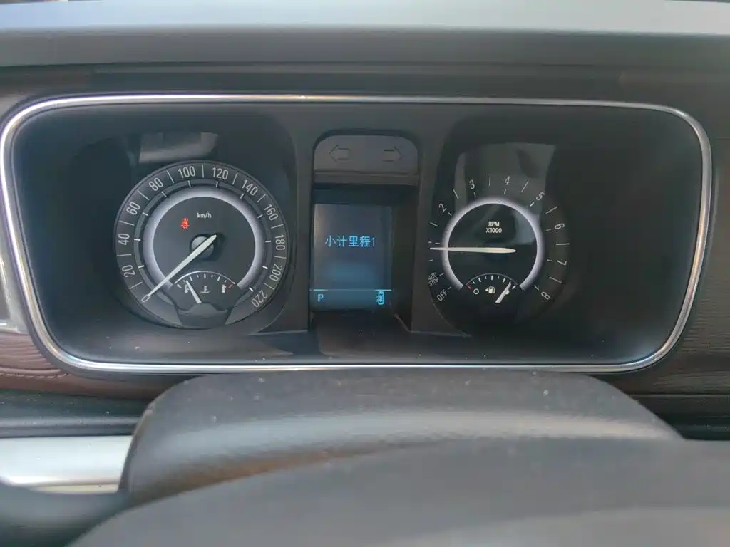 Buick GL8 — миниатюра 4