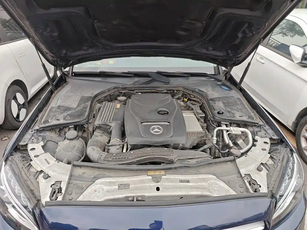 Mercedes-Benz C-Class — миниатюра 11