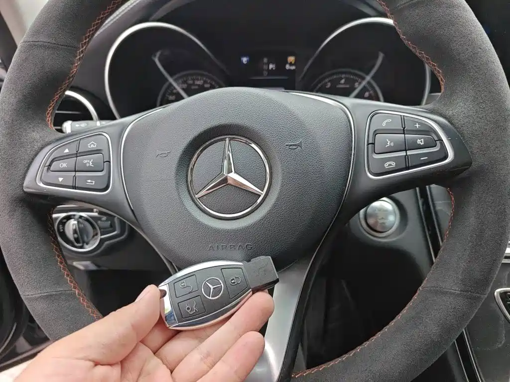 Mercedes-Benz C-Class — миниатюра 12