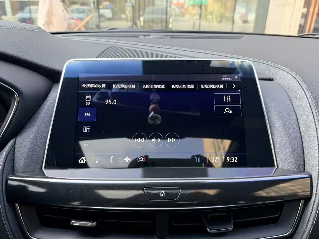 Cadillac CT5 — миниатюра 21