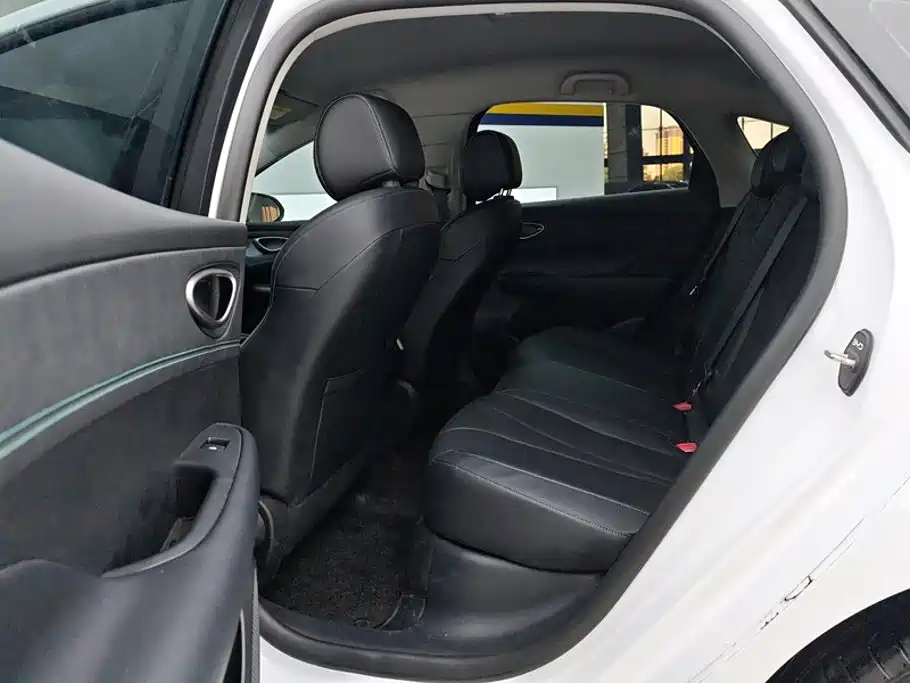 BYD Seal 05 DM-i — миниатюра 11
