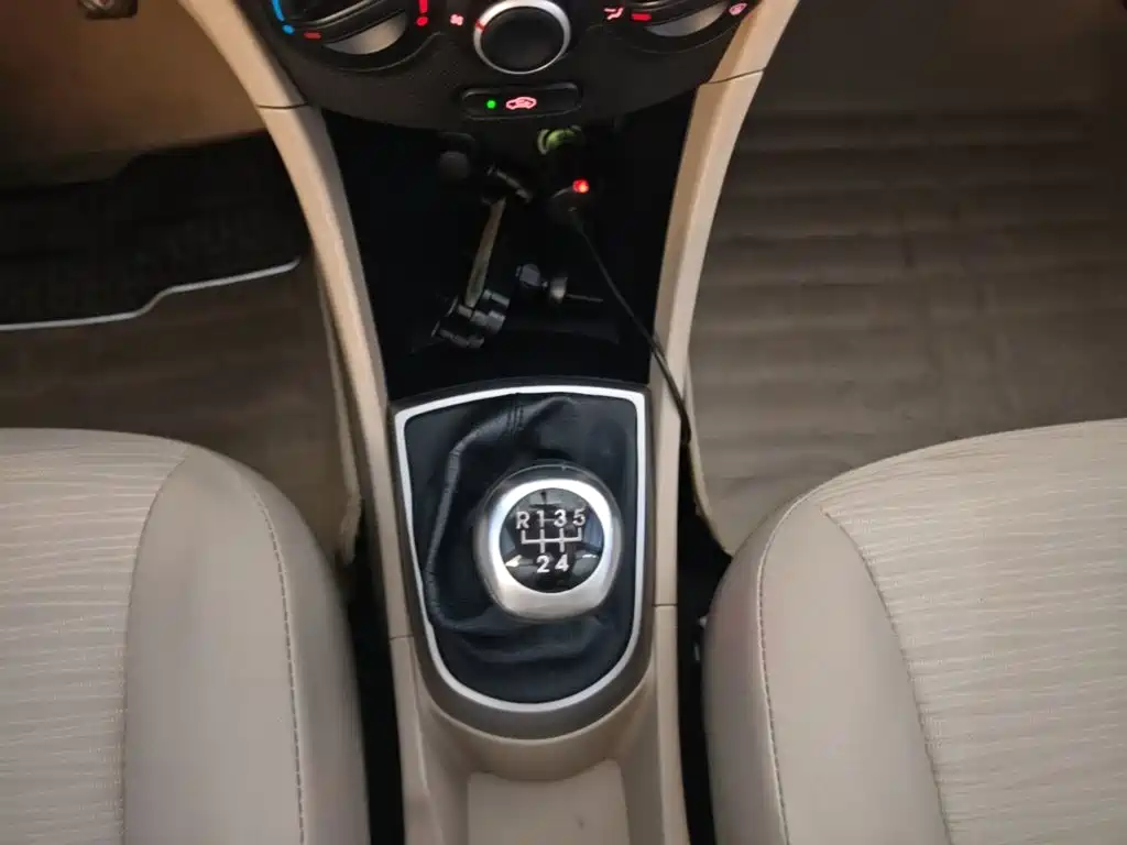 Hyundai Verna — миниатюра 14