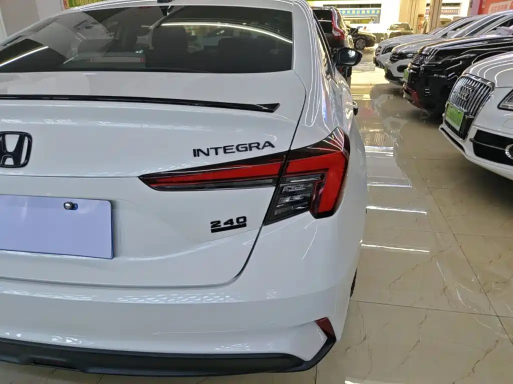 Honda Integra — миниатюра 8