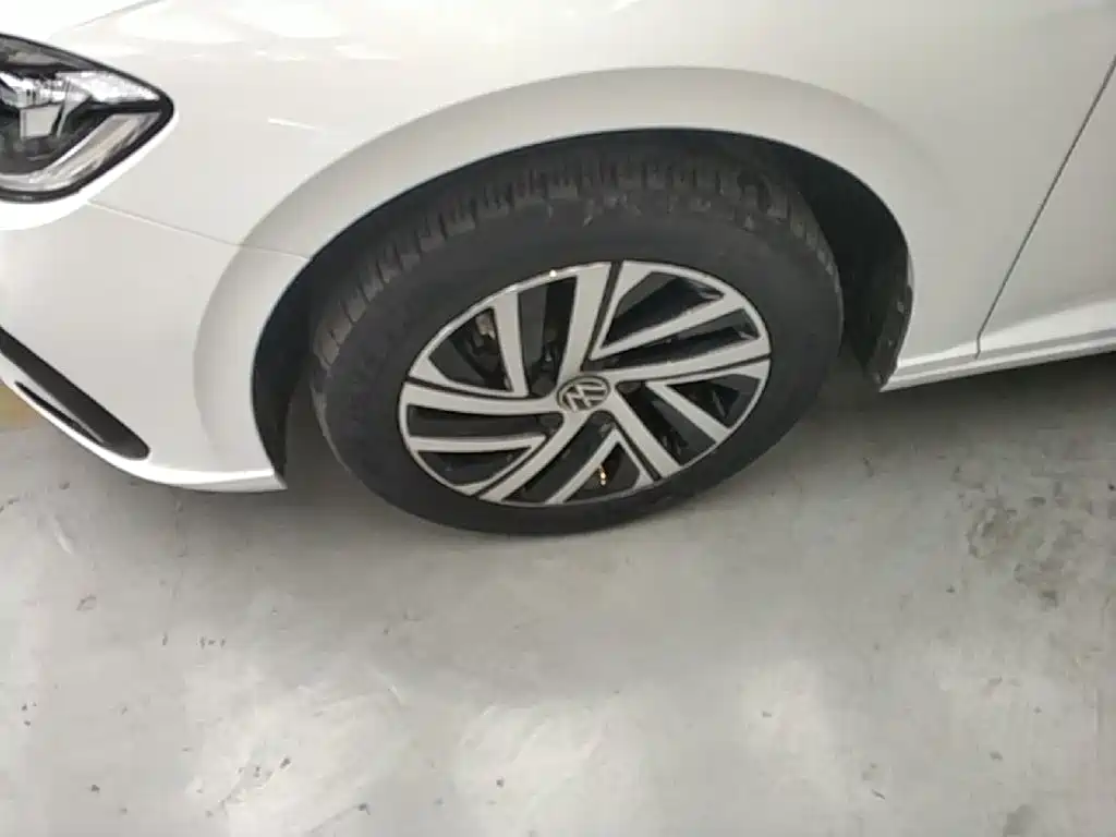 Volkswagen Lavida — миниатюра 23
