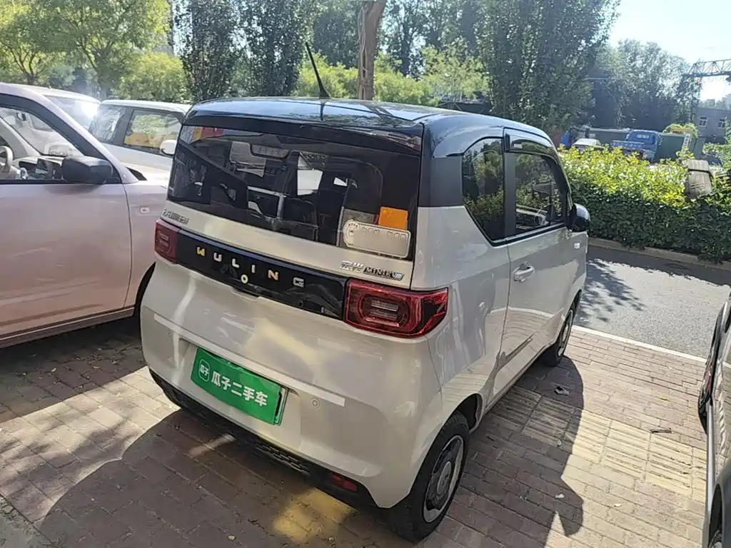 Wuling MINIEV — миниатюра 7