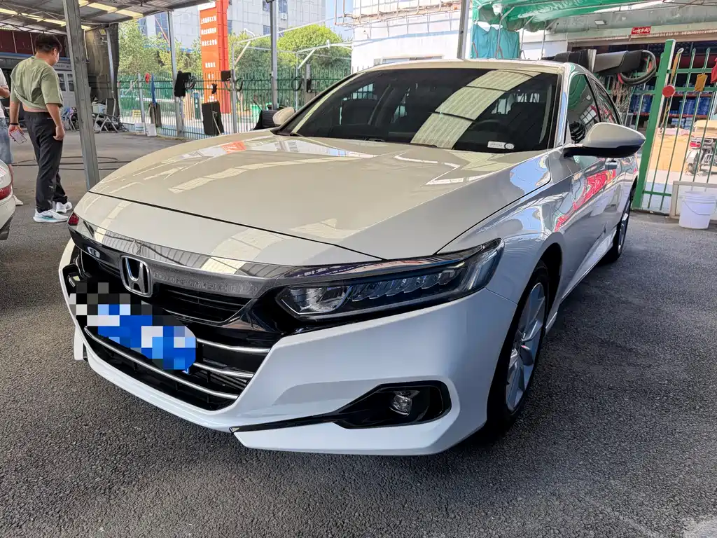 2023 Honda Accord - zdjęcie 1 z 13