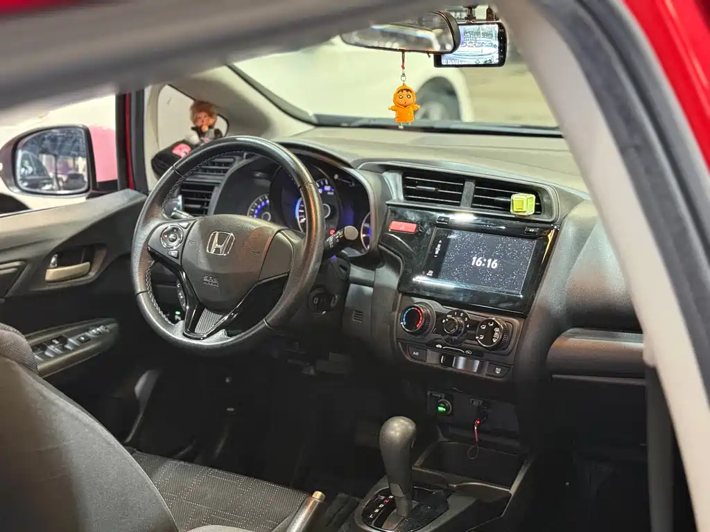 Honda Fit 1.5L LXS CVT Comfort Sunroof Edition, фото 20
