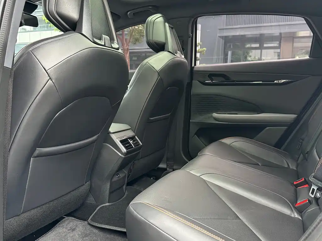 Changan UNI-V 2022 1.5T Luxury