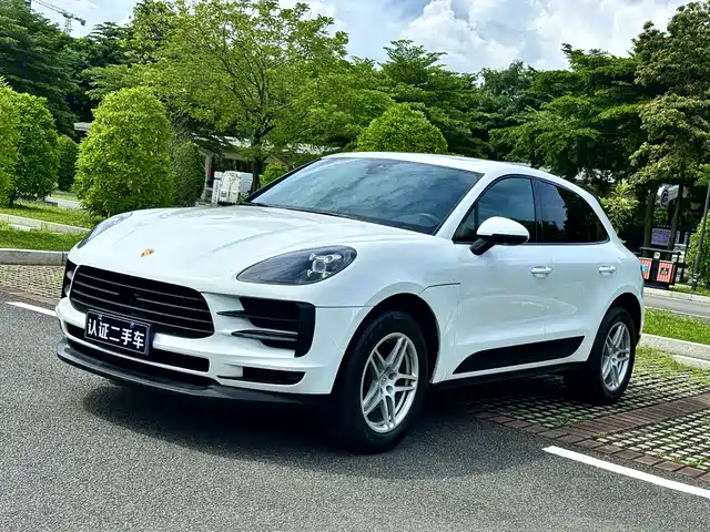 PORSCHE MACAN 2019