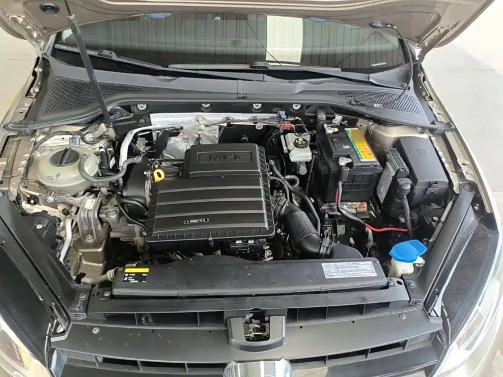 Volkswagen Golf — миниатюра 20