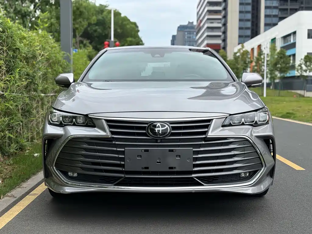 Toyota Avalon — миниатюра 2