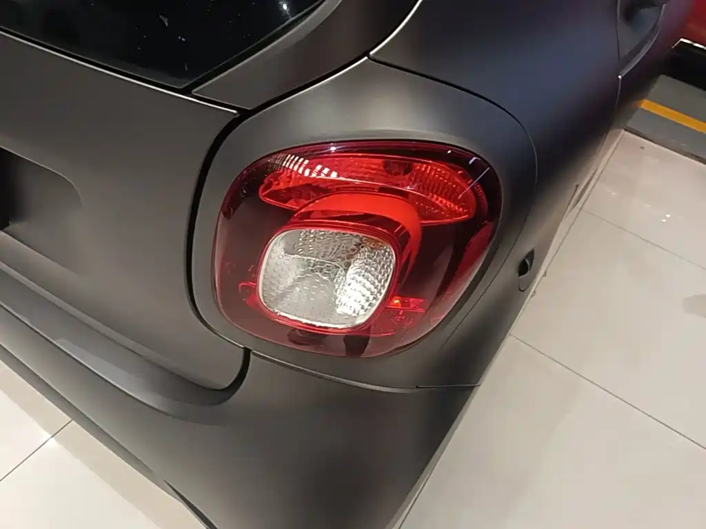 smart Smart Fortwo — миниатюра 8