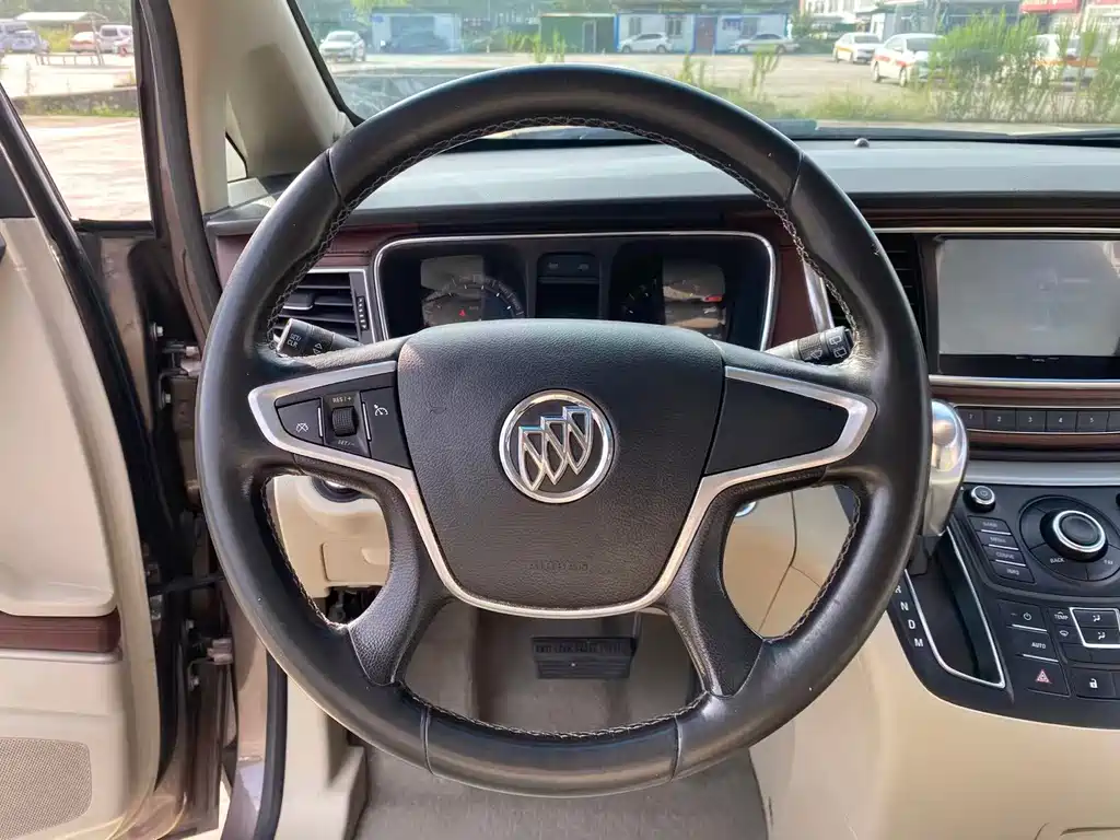 Buick GL8 — миниатюра 4