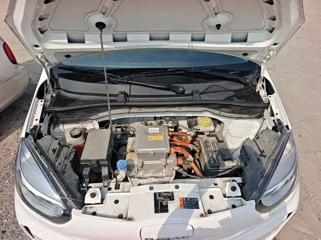 Roewe Clever — миниатюра 20