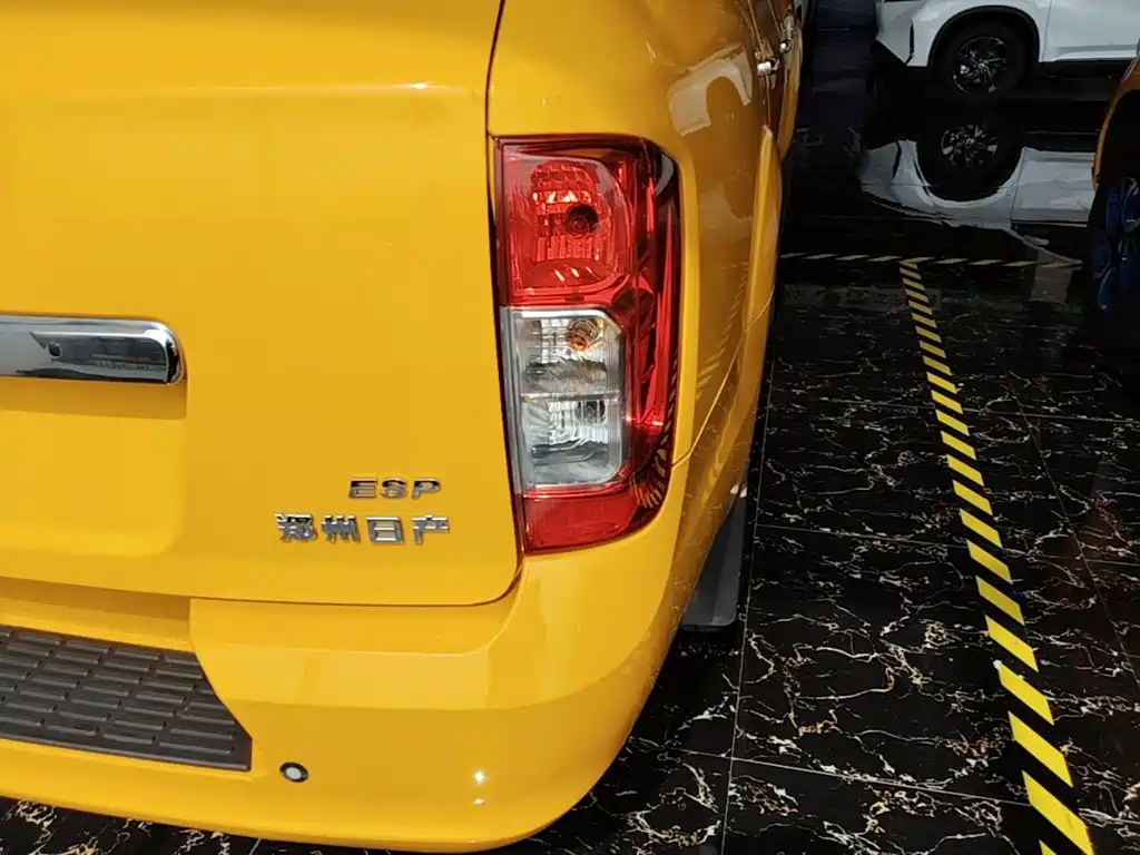 Dongfeng Rich 6 New Energy — миниатюра 8