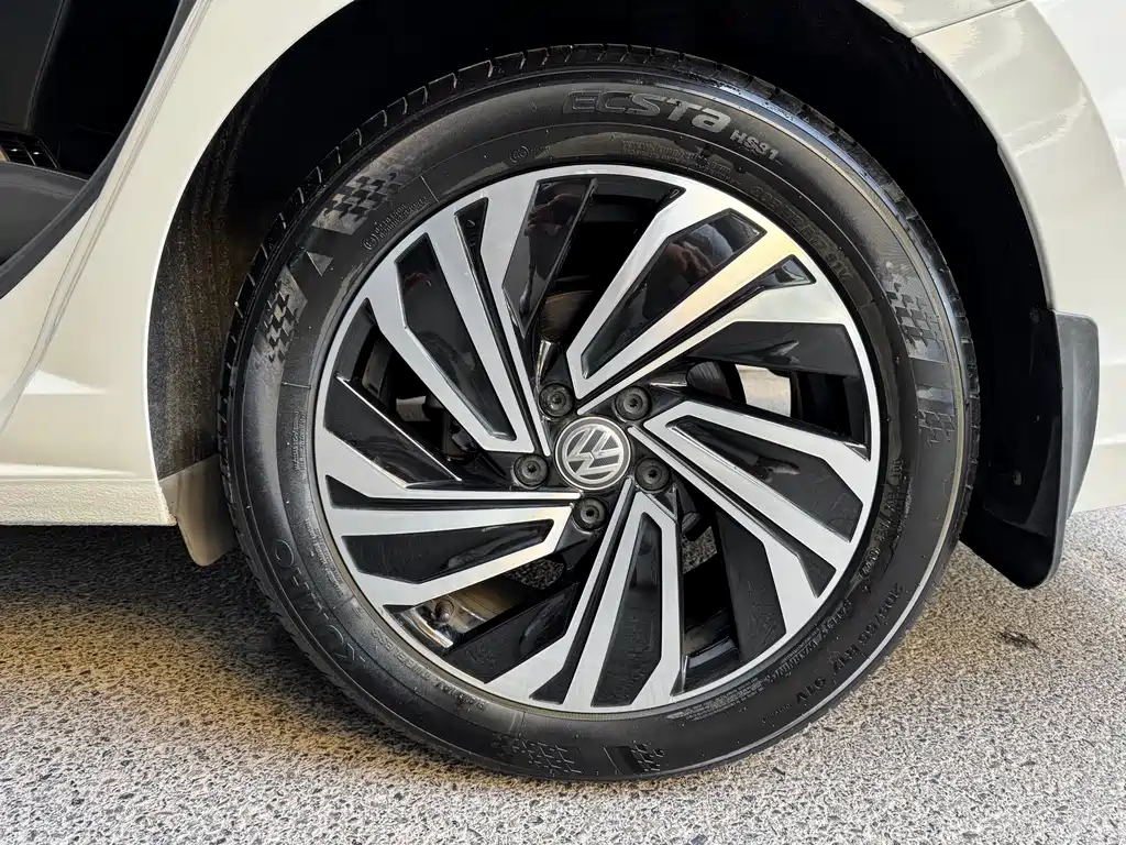 Volkswagen Sagitar — миниатюра 18