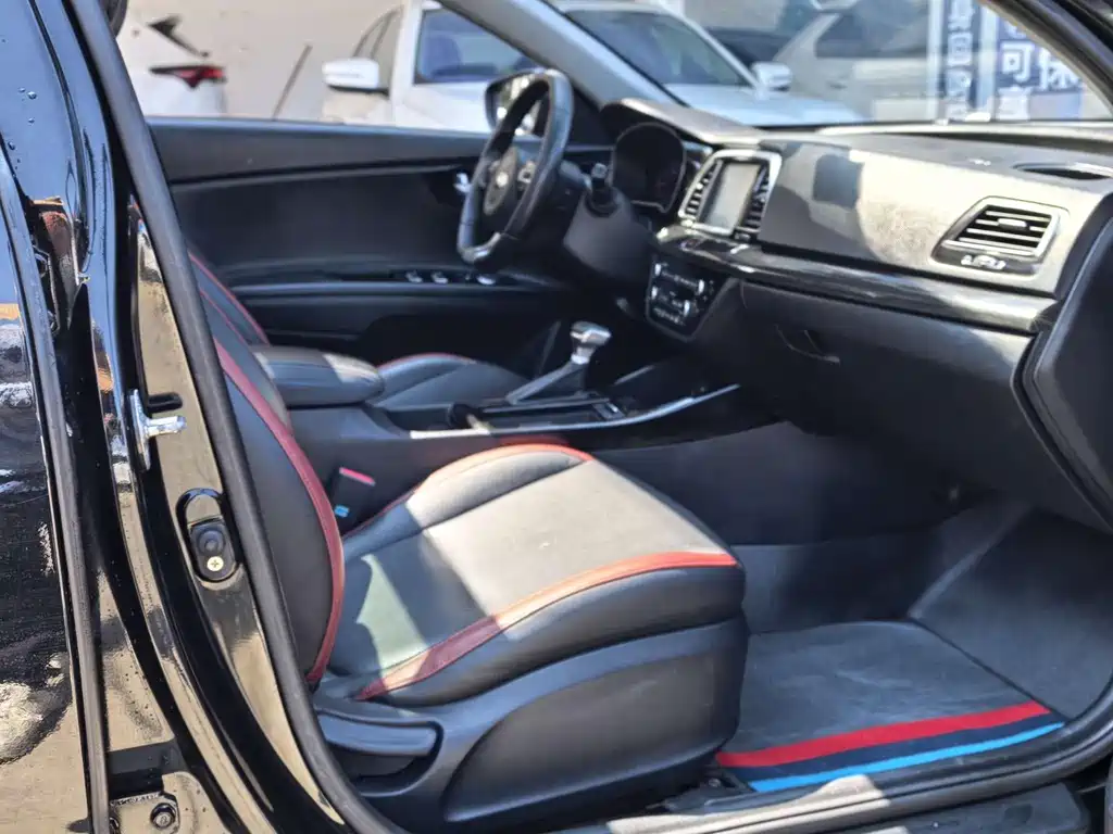 Kia K4 — миниатюра 7