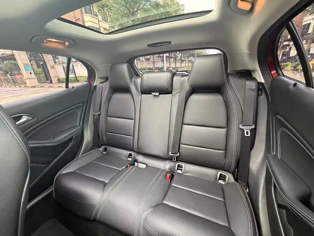 Mercedes-Benz GLA — миниатюра 13