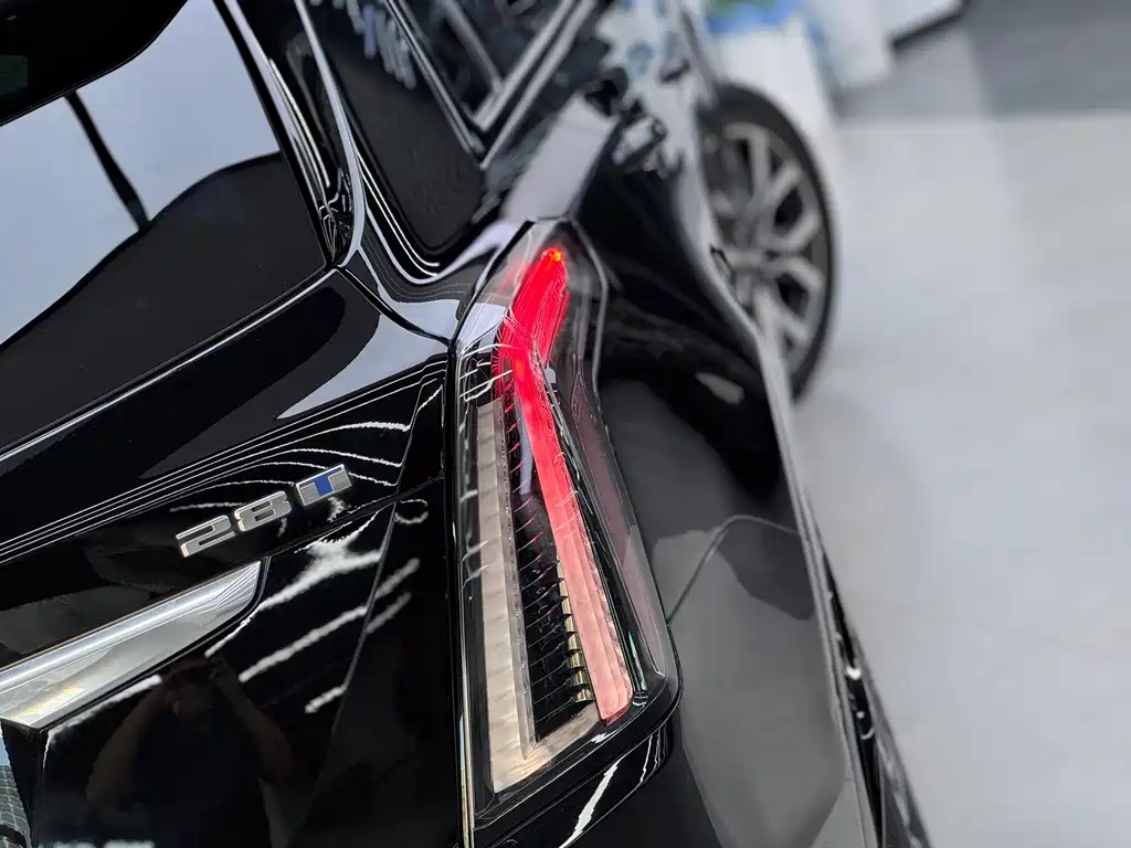 Cadillac XT5 — миниатюра 16