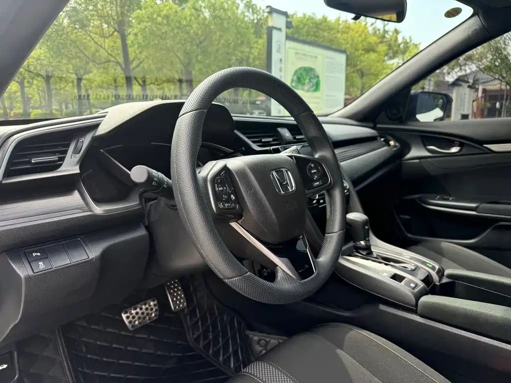 Honda Civic — миниатюра 9