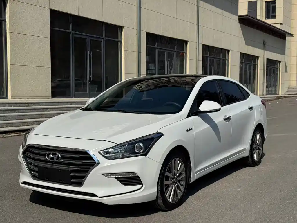 Hyundai Mistra - фото 2