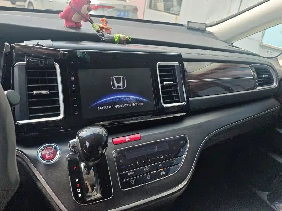 Honda Elysion — миниатюра 13