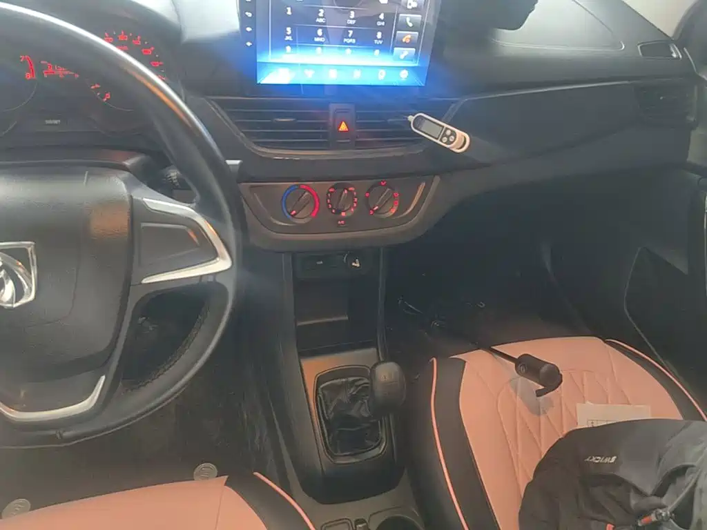 Baojun 310 — миниатюра 10