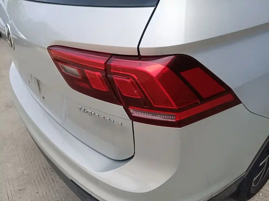 Volkswagen Tiguan L — миниатюра 8