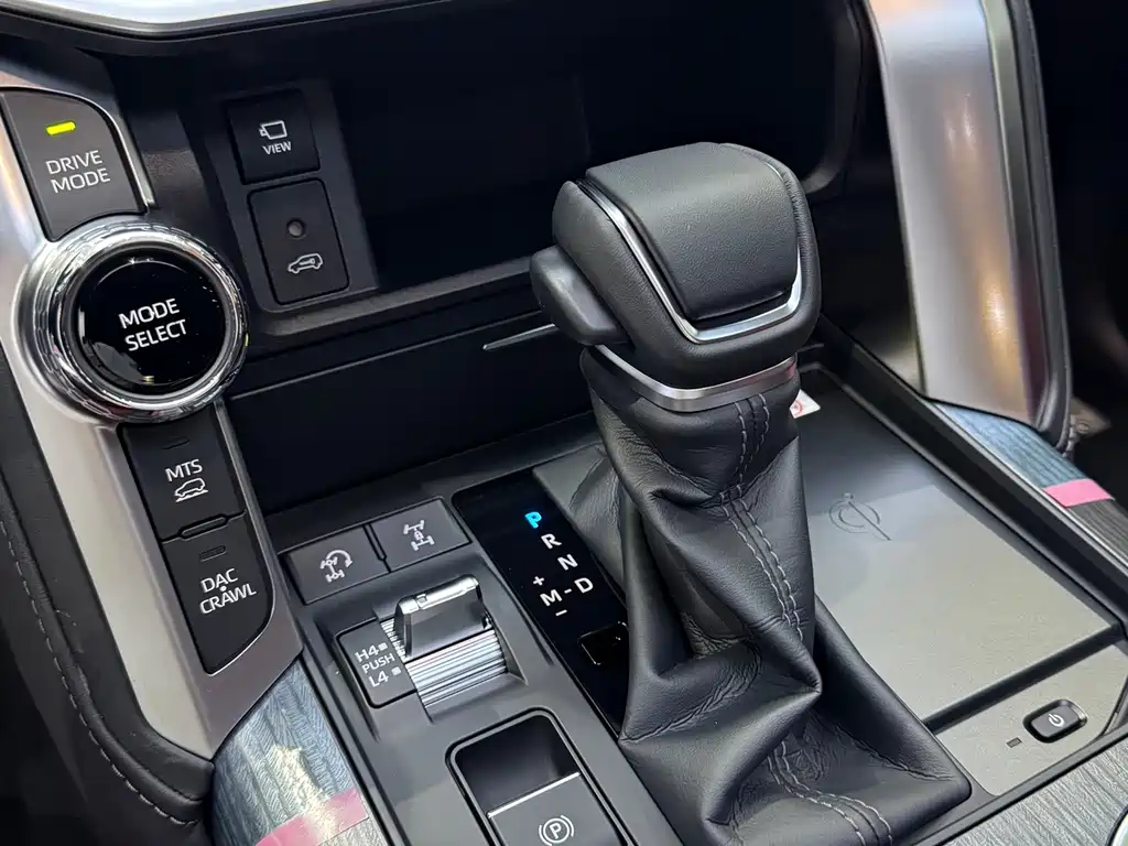 Toyota Land Cruiser — миниатюра 12
