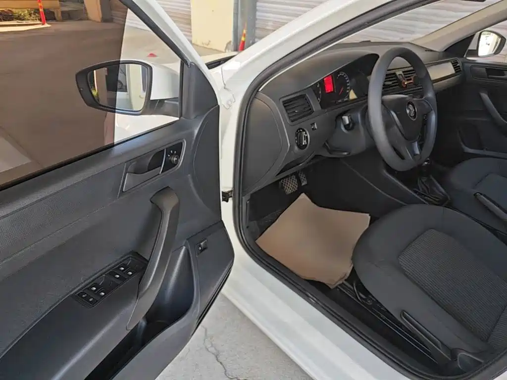 Volkswagen Santana — миниатюра 16