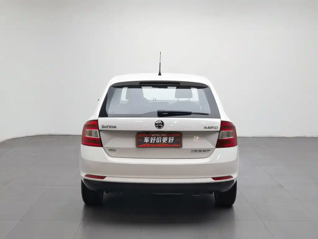 Skoda Rapid Spaceback — миниатюра 4