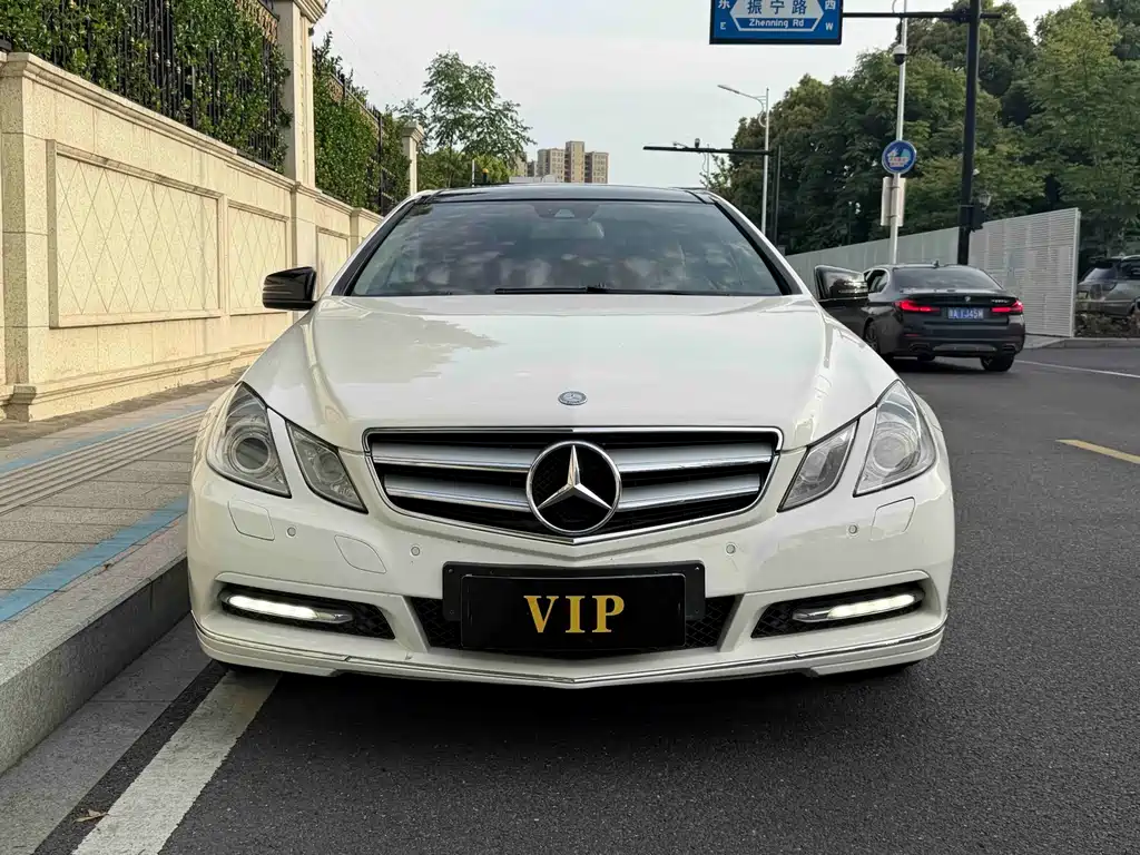Mercedes-Benz E-Class (Import) — миниатюра 2