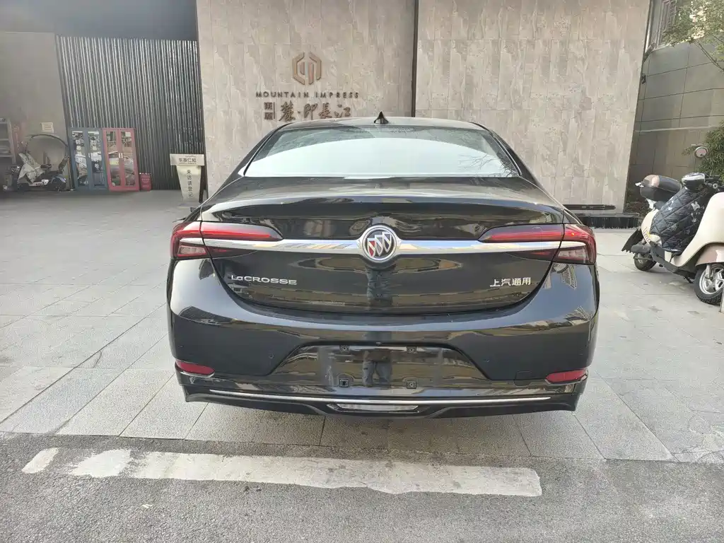 Buick LaCrosse — миниатюра 8
