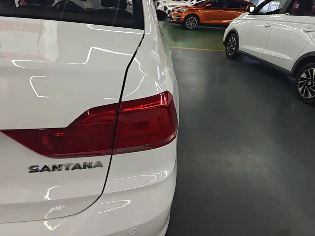 Volkswagen Santana — миниатюра 8