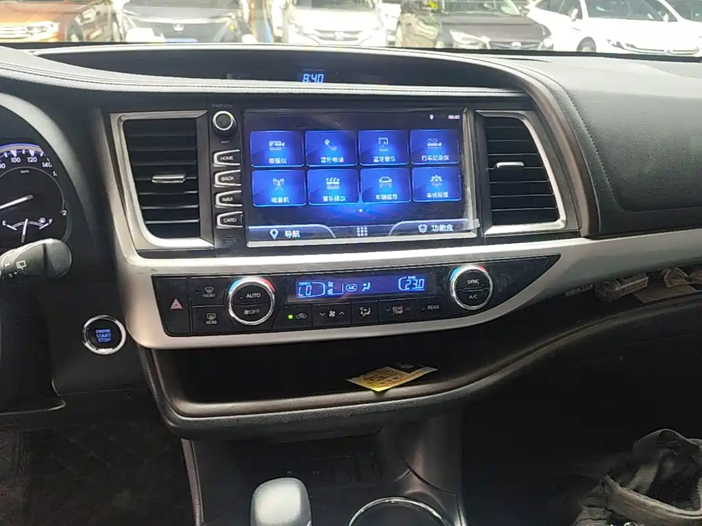 Toyota Highlander — миниатюра 13