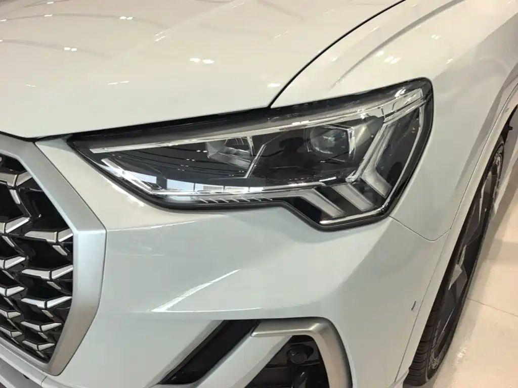 Audi Q3 — миниатюра 24