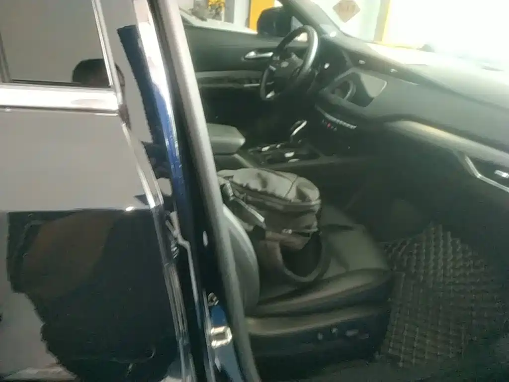Cadillac XT4 — миниатюра 25