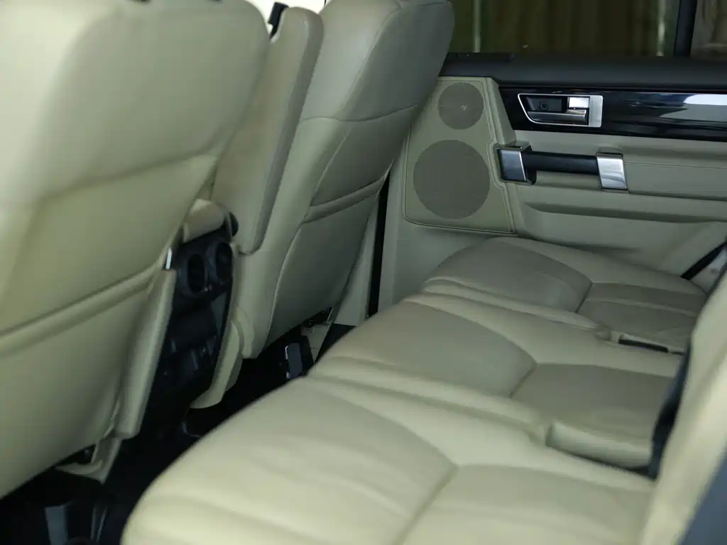Land Rover Discovery — миниатюра 10