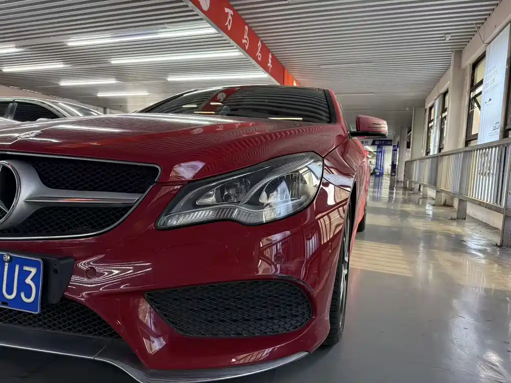 Mercedes-Benz E-Class (Import) — миниатюра 4