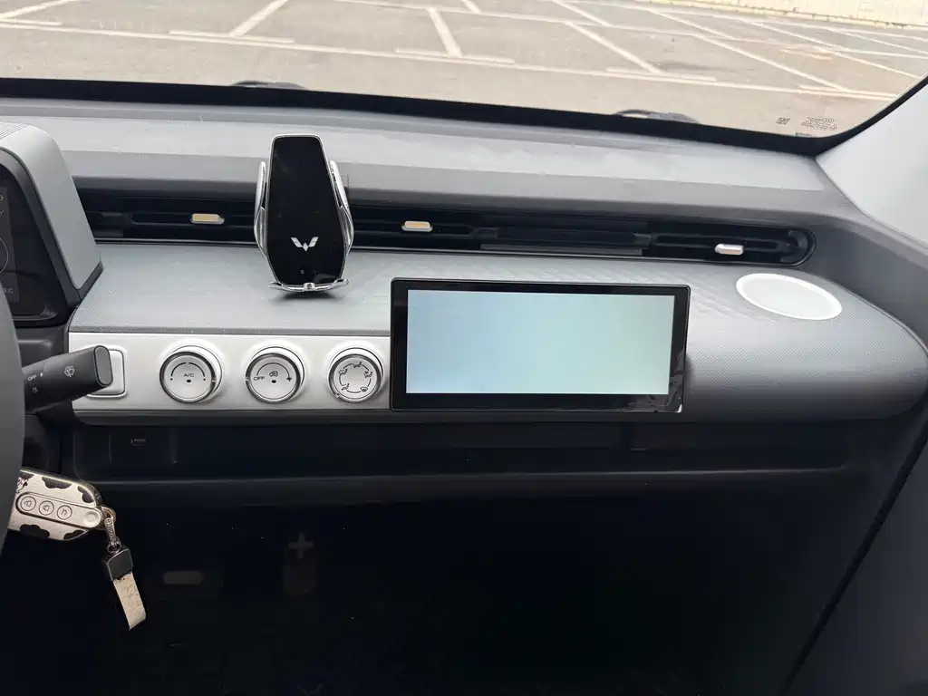 Wuling MINIEV — миниатюра 11