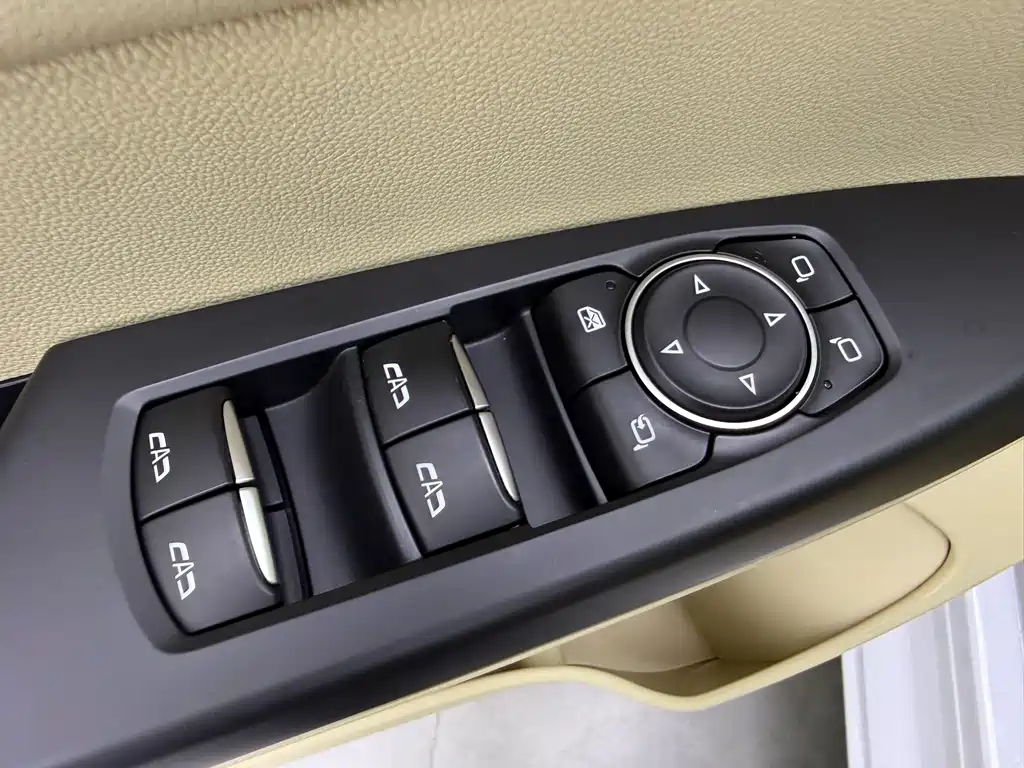 Buick GL8 — миниатюра 27