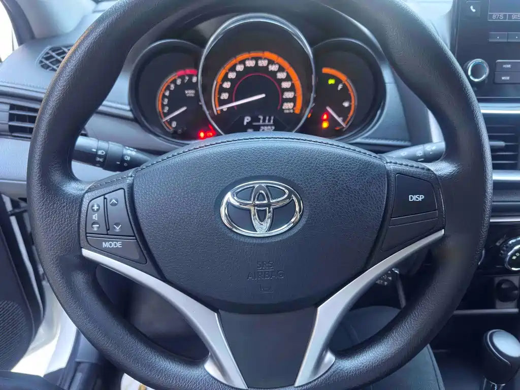Toyota Yaris L — миниатюра 12