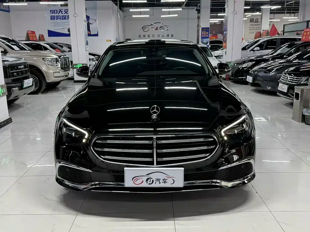 Mercedes-Benz E-Class — миниатюра 3