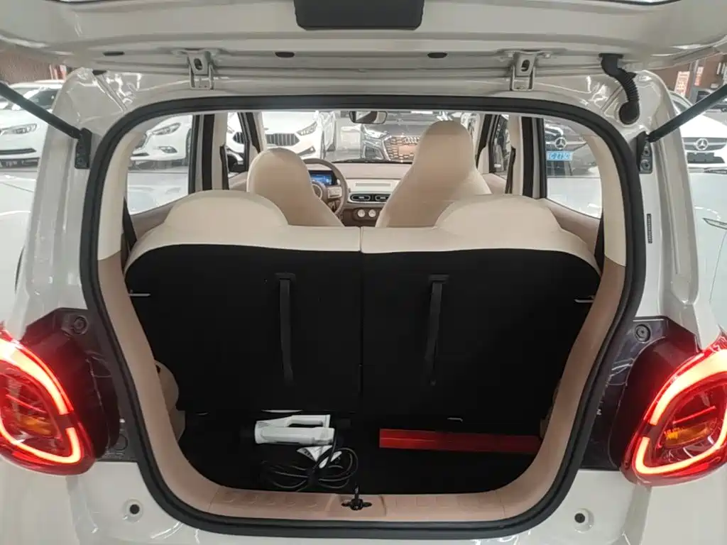 Wuling MINIEV — миниатюра 19