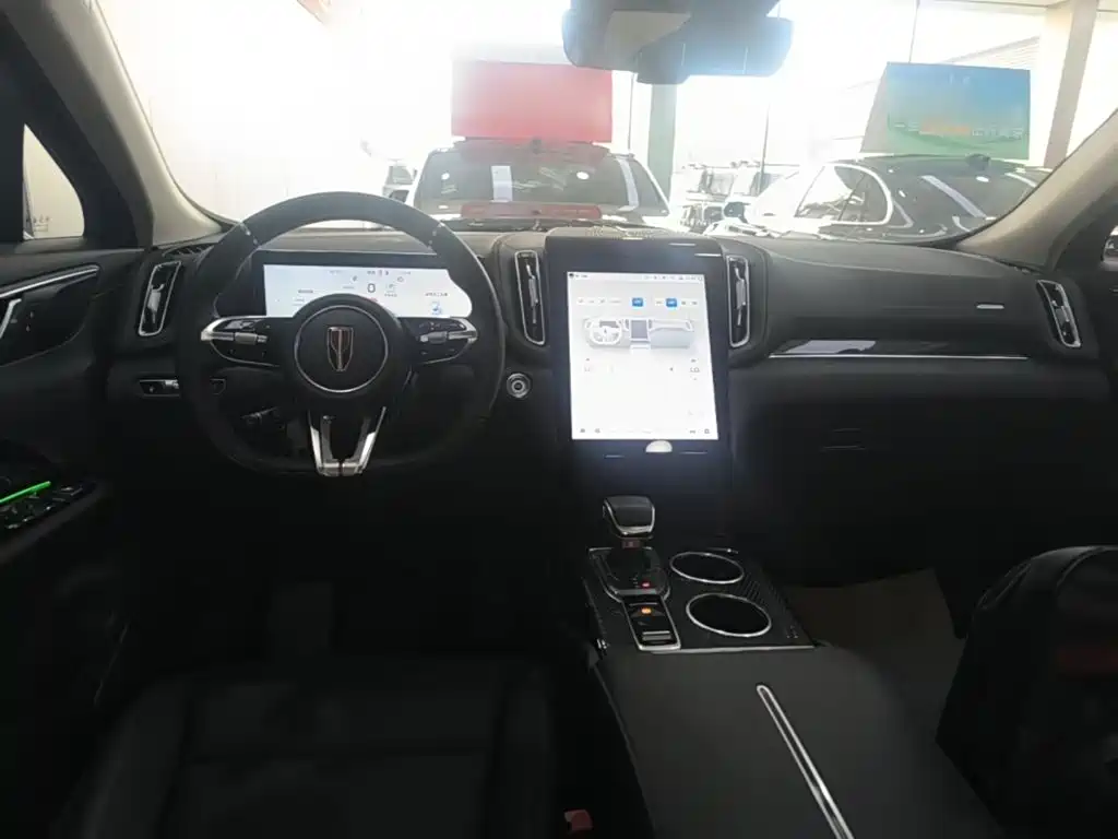 Hongqi Hongqi HS3 PHEV — миниатюра 10
