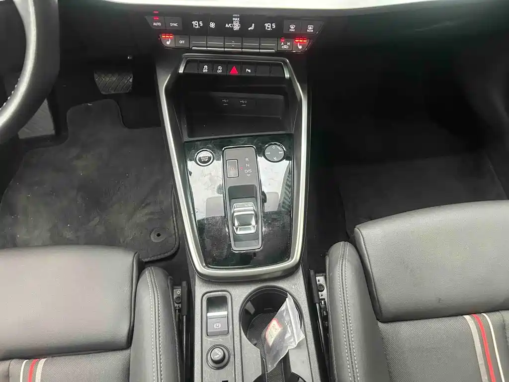 Audi A3 — миниатюра 10