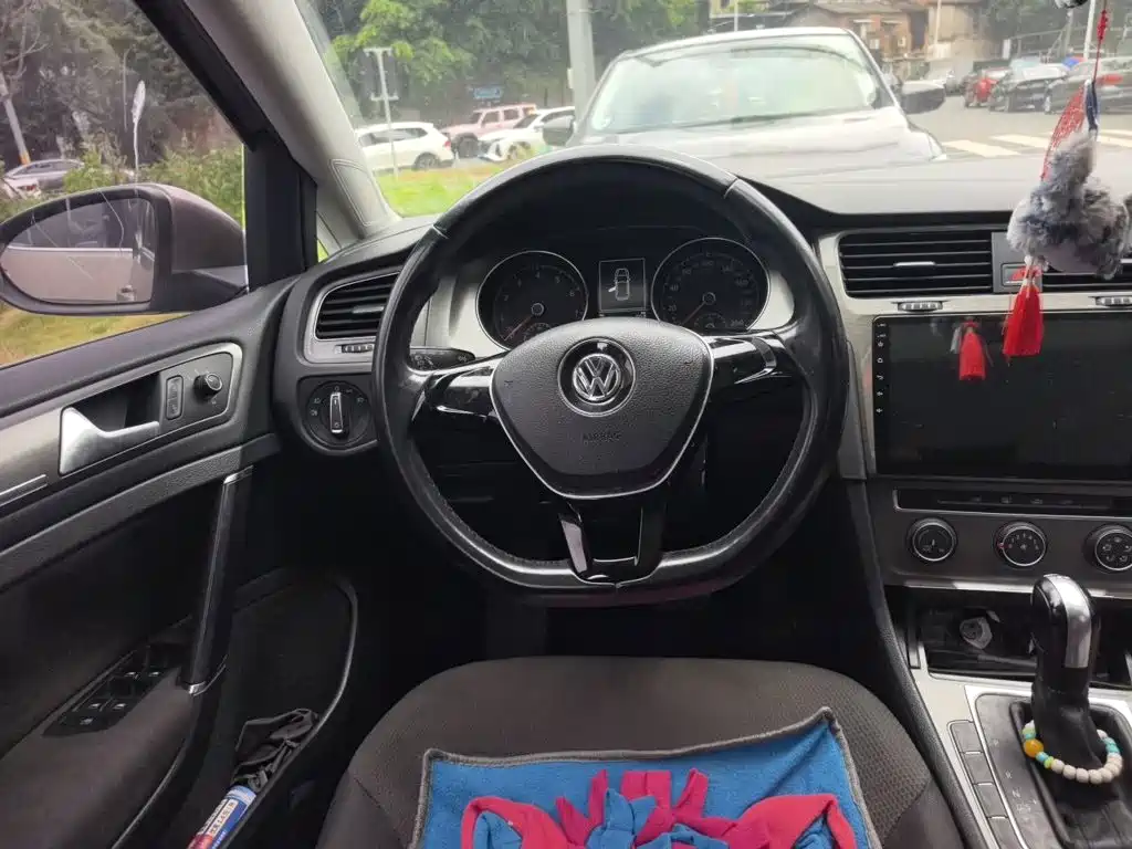 Volkswagen Golf — миниатюра 3